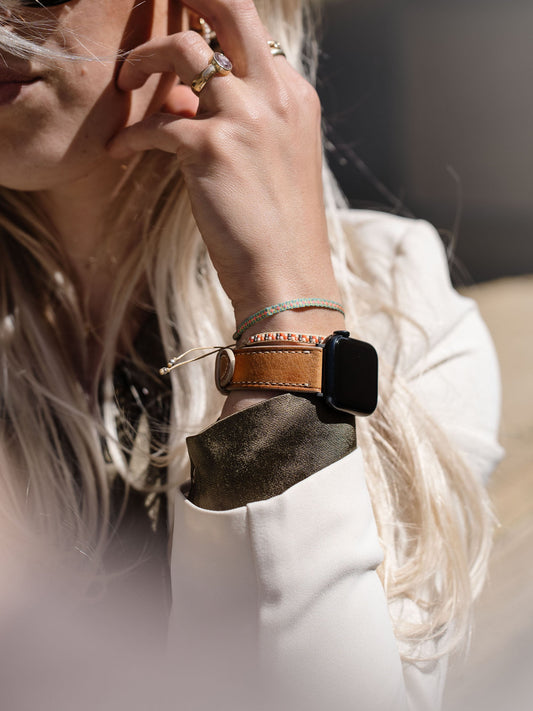 Women Apple Watch Band - Brown Leather - Retro Cosaro